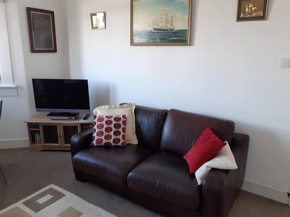 Marina View Lovely Upper 3 Bedroom Apartment Troon Eksteriør bilde