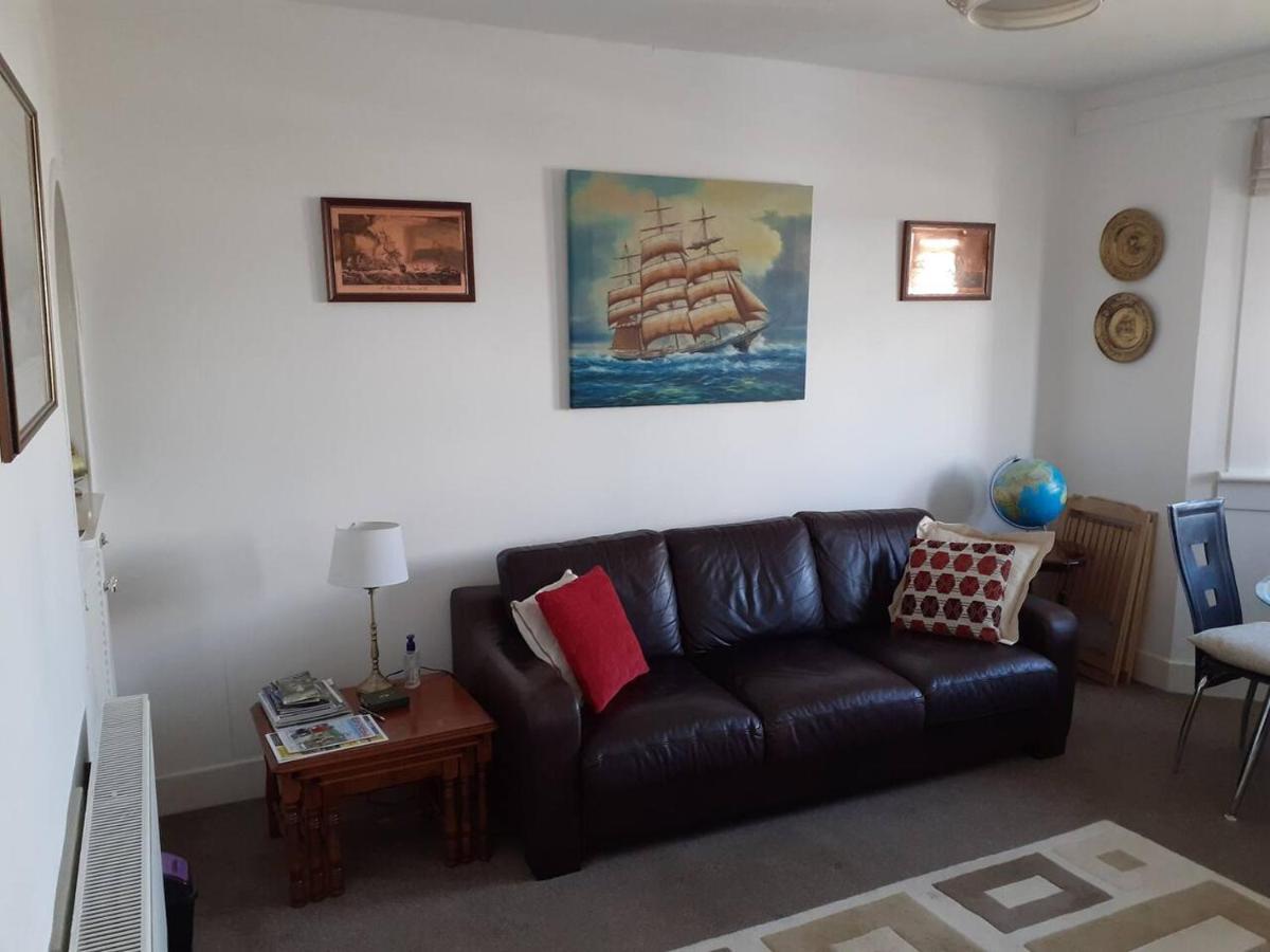 Marina View Lovely Upper 3 Bedroom Apartment Troon Eksteriør bilde