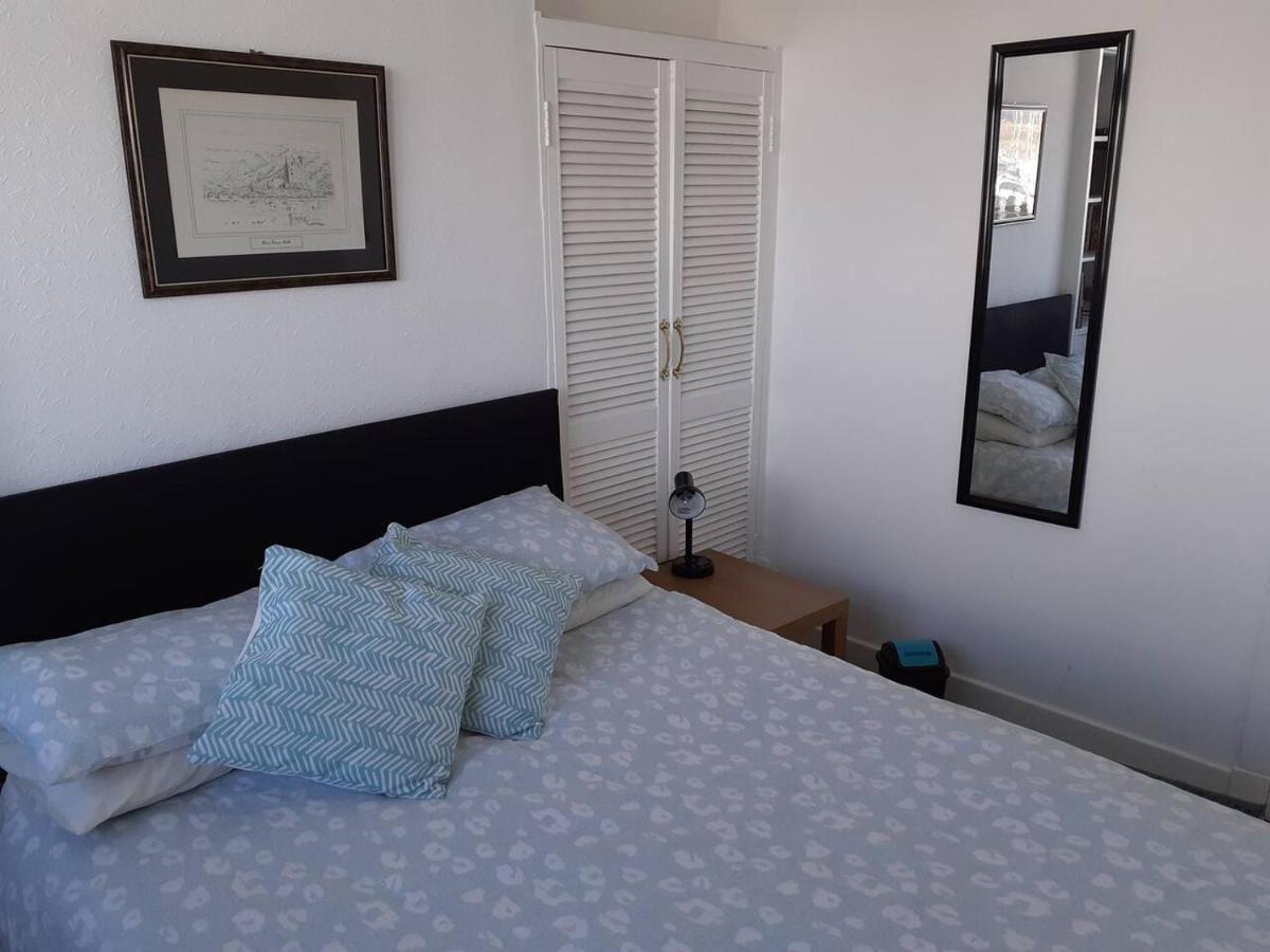 Marina View Lovely Upper 3 Bedroom Apartment Troon Eksteriør bilde